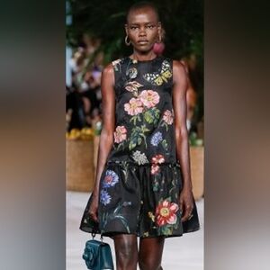 #$5,990 NWT OSCAR DE LA RENTA BLACK FLORAL BUTTERFLY SILK LINED DRESS US 10